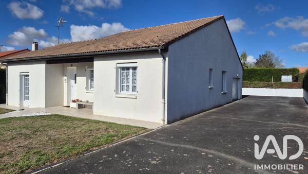 Maison à vendre 5 pièces 105 m² Saint-Pierre-des-Échaubrognes