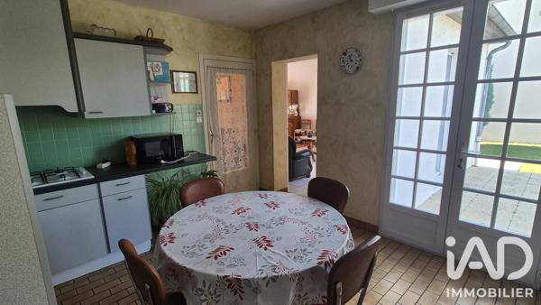 Maison à vendre 5 pièces 105 m² Saint-Pierre-des-Échaubrognes