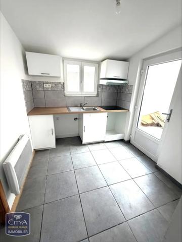 Maison à louer 4 pièces 66m² Guînes (62340)