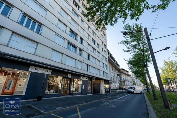 Appartement à louer 2 pièces 42.78m² Le Mans (72100)