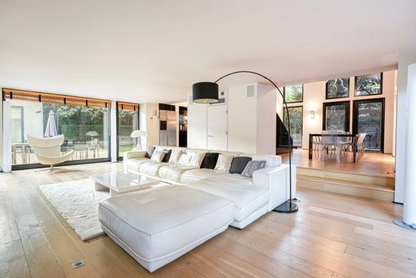 Saint-Didier-au-Mont-d'Or - Maison de 296,68 m² - Jardin avec Piscine - Dépendance - 4 Chambres
