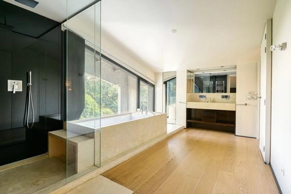 Saint-Didier-au-Mont-d'Or - Maison de 296,68 m² - Jardin avec Piscine - Dépendance - 4 Chambres