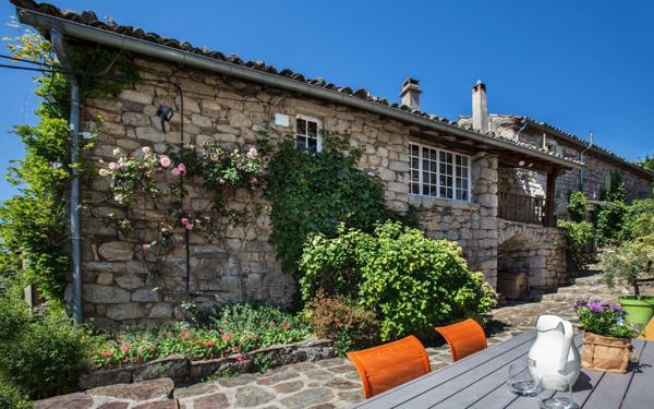 Maison à vendre    12 pièces •  Beaumont