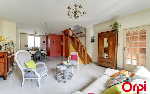 Maison à vendre    7 pièces • 173,04 m2 Villeurbanne