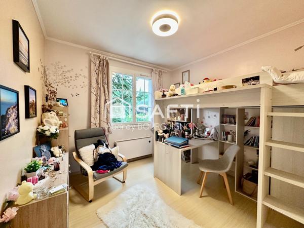 Maison 8 pièces • 118 m² • Terrain 640 m² • Vue • Aucun travaux • Bagnols-sur-Cèze