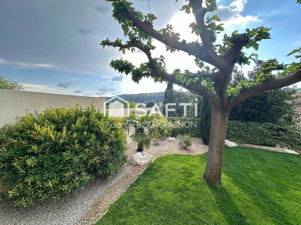 Maison 8 pièces • 118 m² • Terrain 640 m² • Vue • Aucun travaux • Bagnols-sur-Cèze