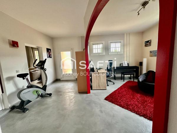 Maison 8 pièces • 118 m² • Terrain 640 m² • Vue • Aucun travaux • Bagnols-sur-Cèze