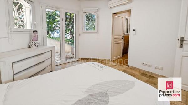 Maison Roquebrune Sur Argens 6 pièce(s) 227m2