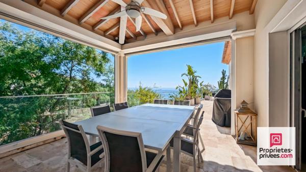 Maison Roquebrune Sur Argens 6 pièce(s) 227m2