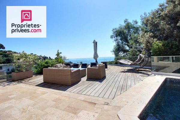 Maison Roquebrune Sur Argens 6 pièce(s) 227m2