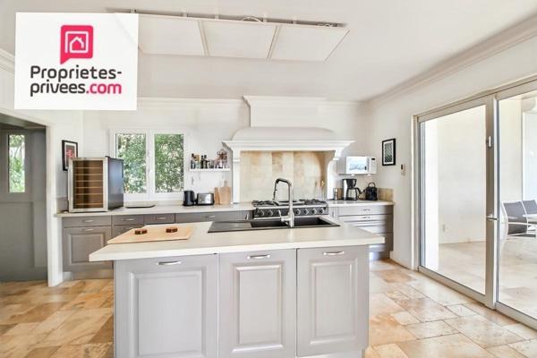 Maison Roquebrune Sur Argens 6 pièce(s) 227m2
