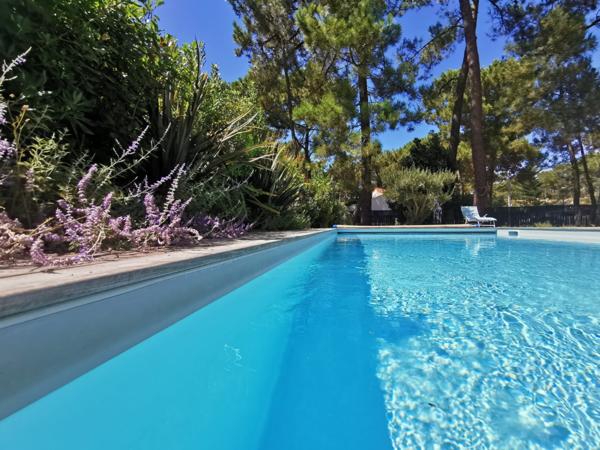 Villa rénovée avec piscine - Plain pied - 3 chambres - La Palmyre