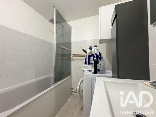 Location maison 3 pièces 87 m² Lacs