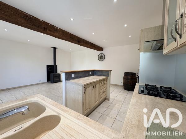 Location maison 3 pièces 87 m² Lacs