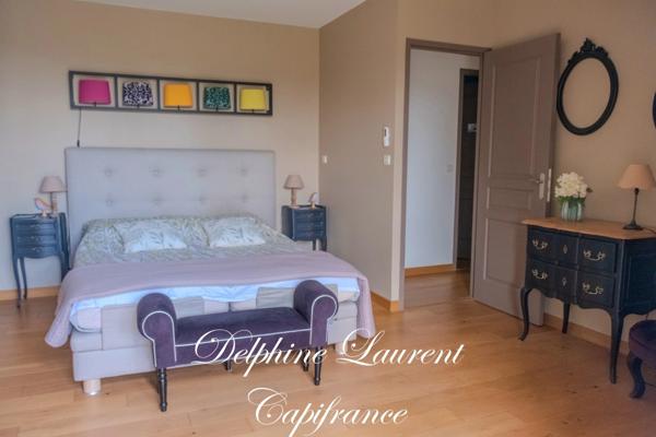 Maison à vendre 8 pièces  (14) Le parfait équilibre entre espace, confort et proximité des plages et de Caen