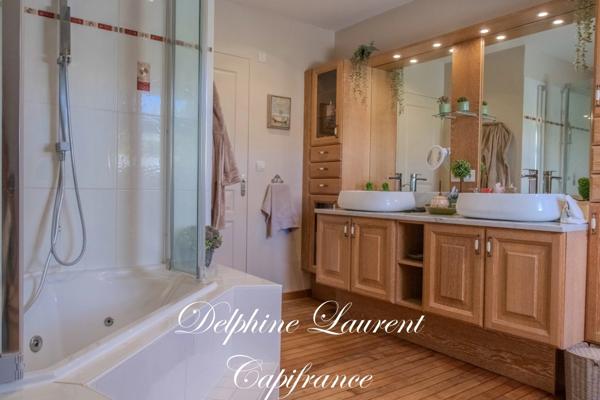 Maison à vendre 8 pièces  (14) Le parfait équilibre entre espace, confort et proximité des plages et de Caen