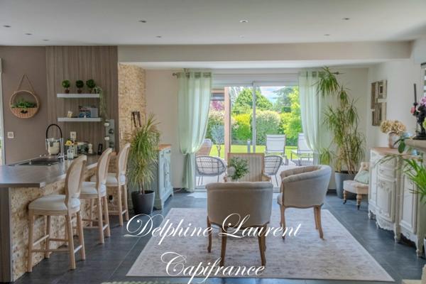 Maison à vendre 8 pièces  (14) Le parfait équilibre entre espace, confort et proximité des plages et de Caen