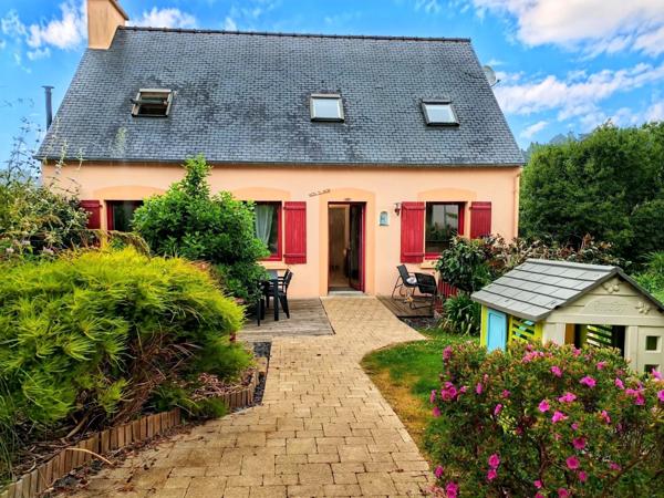 Maison familiale rénovée à 600 m de la plage – studio indépendant