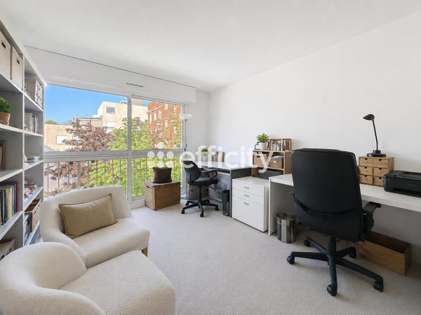 Appartement
         5 pièces
        - 125 m² Exclusivité 1 050 000 € *