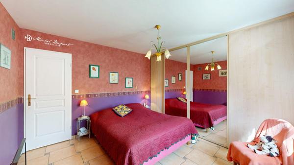 Maison familiale avec une exceptionelle vue panoramique sur la vallée de la Vézère