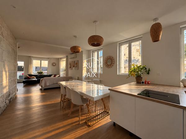 79400 SAINT MAIXENT L ECOLE Maison de ville rénovée avec soin et prête à vous accueillir !