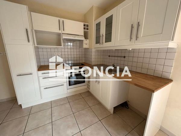 Location Appartement 3 pièces 87.15 m² - 57 BIS RUE CROIX VERTE/RUE DE FLORENCE Albi 81000