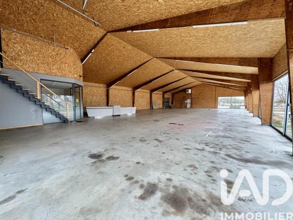 Murs commerciaux  à vendre 1 200 m² Vernantes