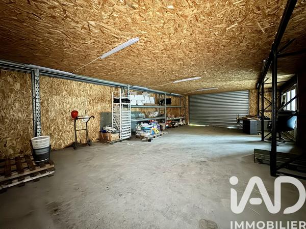 Murs commerciaux  à vendre 1 200 m² Vernantes