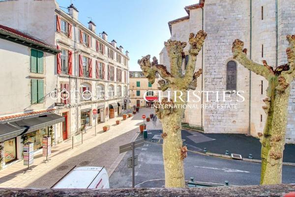 À vendre Saint-Jean-de-Luz - Appartement 3 pièces en plein centre-ville