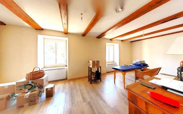 Appartement à vendre    3 pièces • 82 m2 Lapoutroie