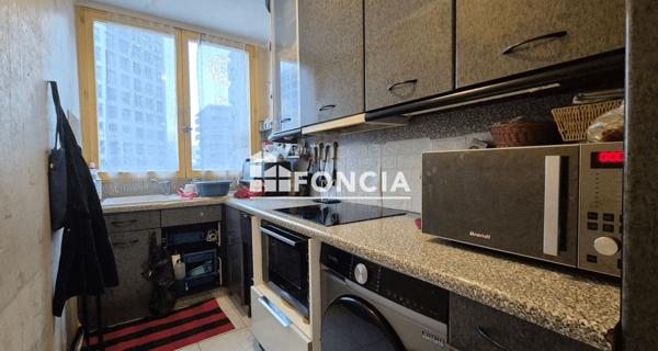 À vendre Appartement 3 pièces 62 m² - Paris 75018