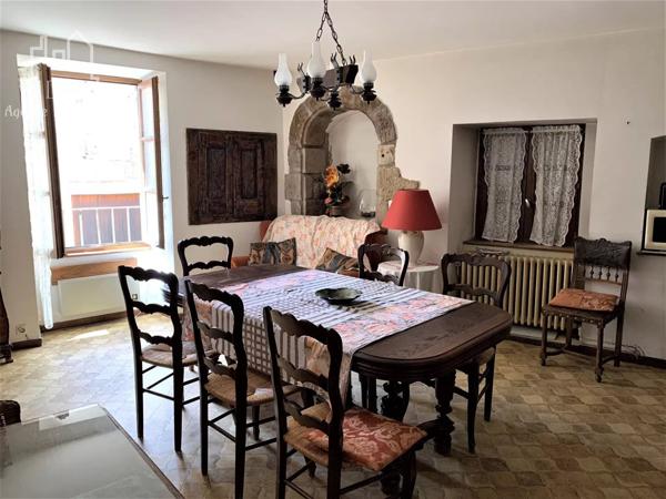 Vente Maison de village 5 pièces 117 m2 à Sévérac-d'Aveyron