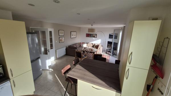 T3 idéalement situé à 150m de la plage de Morgat au 2ème et dernier étage