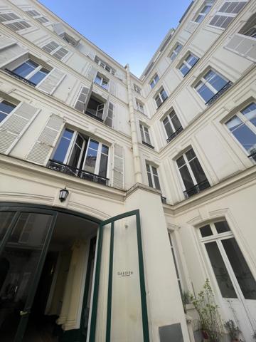 # Appartement – 25m² – Paris 8ème