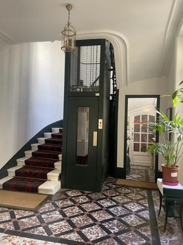 # Appartement – 25m² – Paris 8ème