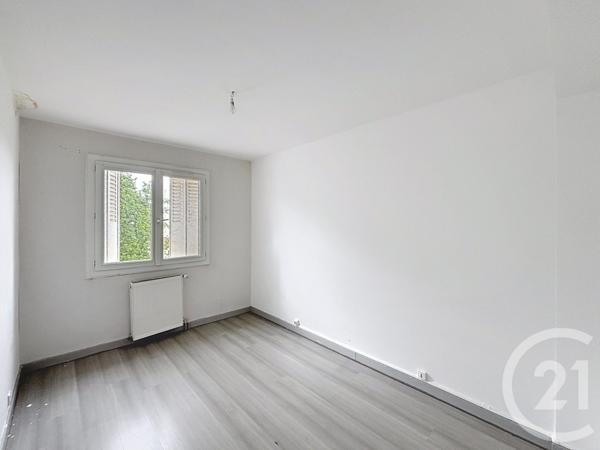 Appartement F3 à vendre  3 pièces - 67 m2 SOYAUX - 16