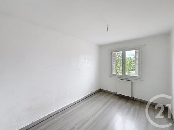 Appartement F3 à vendre  3 pièces - 67 m2 SOYAUX - 16