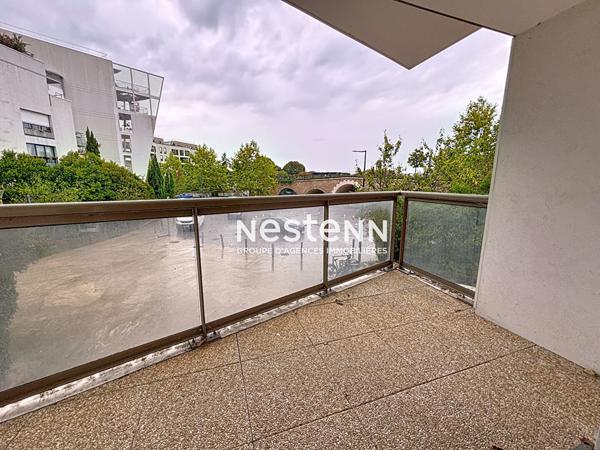 ISSY LES MOULINEAUX - FORT D'ISSY - Vente appartement 2 pièces de 42 m² avec un balcon de 5,10 m²