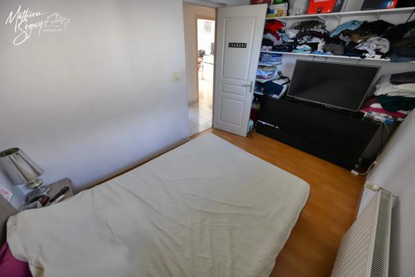 Appartement avec cour et stationnement privatif en campagne