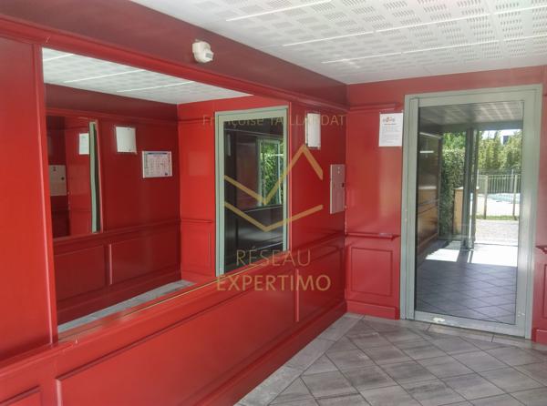 L'Isle-sur-la-Sorgue (84800) APPT TYPE T2 - RES SECURISEE - EXPO SUD - 2 PLACES DE STATIONNEMENT - PISCINE