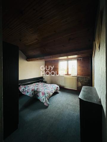 PROXIMITÉ CENTRE VILLE - MAISON À RÉNOVER AVEC JARDIN