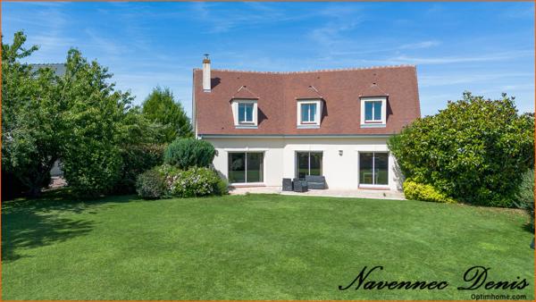 Maison contemporaine Le Neubourg - 7 pièces - 188 m2 hab -1302 m2 de terrain