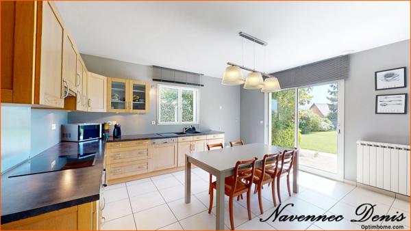 Maison contemporaine Le Neubourg - 7 pièces - 188 m2 hab -1302 m2 de terrain