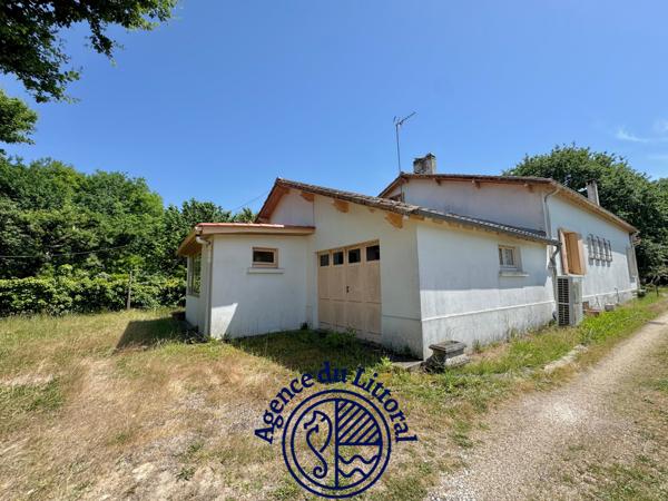 Maison
                                                                                                                                                                                                                                                                                                                        6 pièce(s)                                                                                                                                                                                                          5 chambre(s)                                                                                                                                                                                                          181  m²
