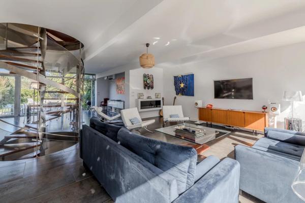 Parc Bordelais – Spacieuse maison familiale de 255m² avec garage et piscine