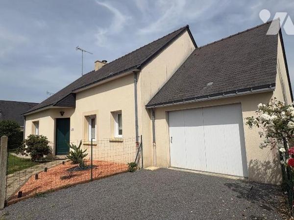 Dans un quartier pavillonnaire,  environnement calme, proche commodités, maison fonctionnelle e...