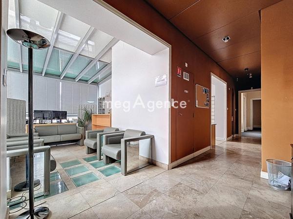 Appartement à MANTES-LA-JOLIE, 78200 - 9 pièces 265m²