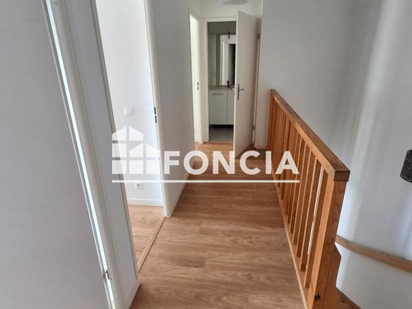 Location Appartement 4 pièces 81.2 m² - 10 AVENUE GEORGES LASSERRE Talence 33400