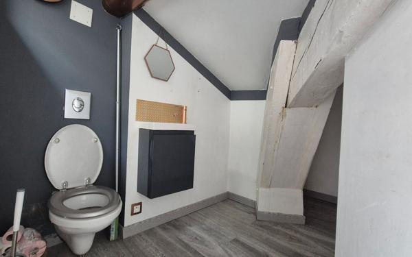 Appartement à vendre    4 pièces • 61,77 m2 Saint-Étienne