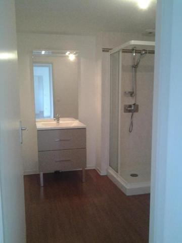 Appartement T3 Z.A.D., Z.I. Nord - 63.28 m2  155 000 Euros